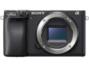 Sony A6400 + 16-50mm OSS For Rent