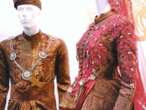 Dress Songket Peplum Maroon