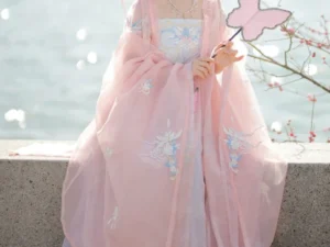 Female Chinese Hanfu Costume Heziqun Pink Colour Size M (诃子裙粉色) for Rent