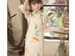 Kid Size Chinese Costume CheongSam Green Short Sleeve Girl below 130CM Height (儿童旗袍女孩) for Rent