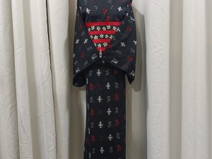 Japanese Traditional Yukata Female Black Base with Red White Pattern Suitable for Bon Odori for Rent