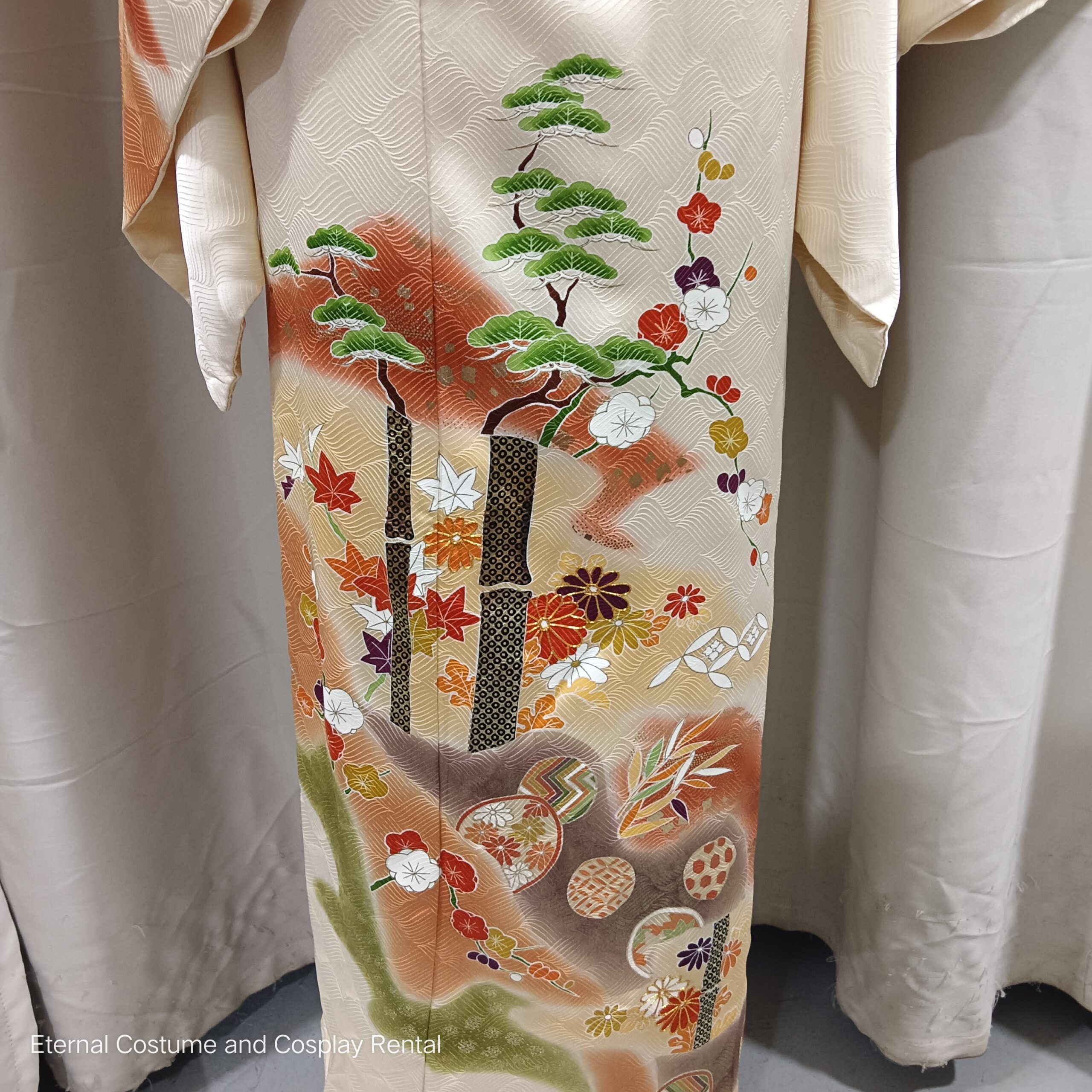 JAPANESE Traditional Kimono Houmongi Female Yellow Free Size for Rent 5JAPANESE Traditional Kimono Houmongi Female Yellow Free Size for Rent | RentSmart Asia | Renting Is The New Buying JAPANESE Traditional Kimono Houmongi Female Yellow Free Size for Rent - Image 5