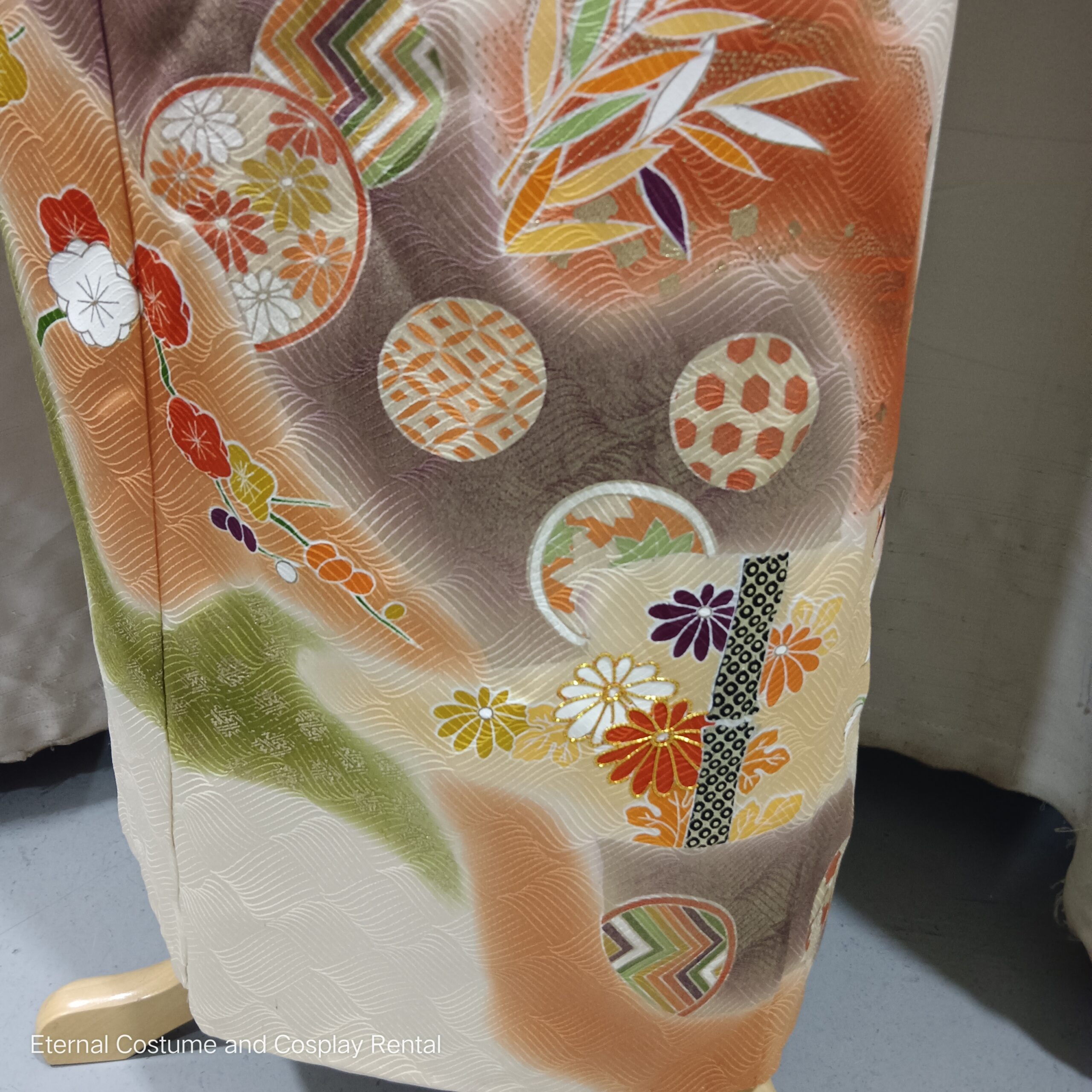 JAPANESE Traditional Kimono Houmongi Female Yellow Free Size for Rent 6JAPANESE Traditional Kimono Houmongi Female Yellow Free Size for Rent | RentSmart Asia | Renting Is The New Buying JAPANESE Traditional Kimono Houmongi Female Yellow Free Size for Rent - Image 6