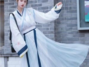 Chinese Traditional HanFu Female Light Blue XS-M size (蓝色交领汉服女) for Rent