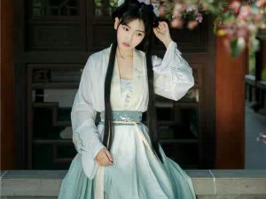 CHINESE Traditional HanFu Singlet Style White and Gradient Green Female Size S - L for Rent